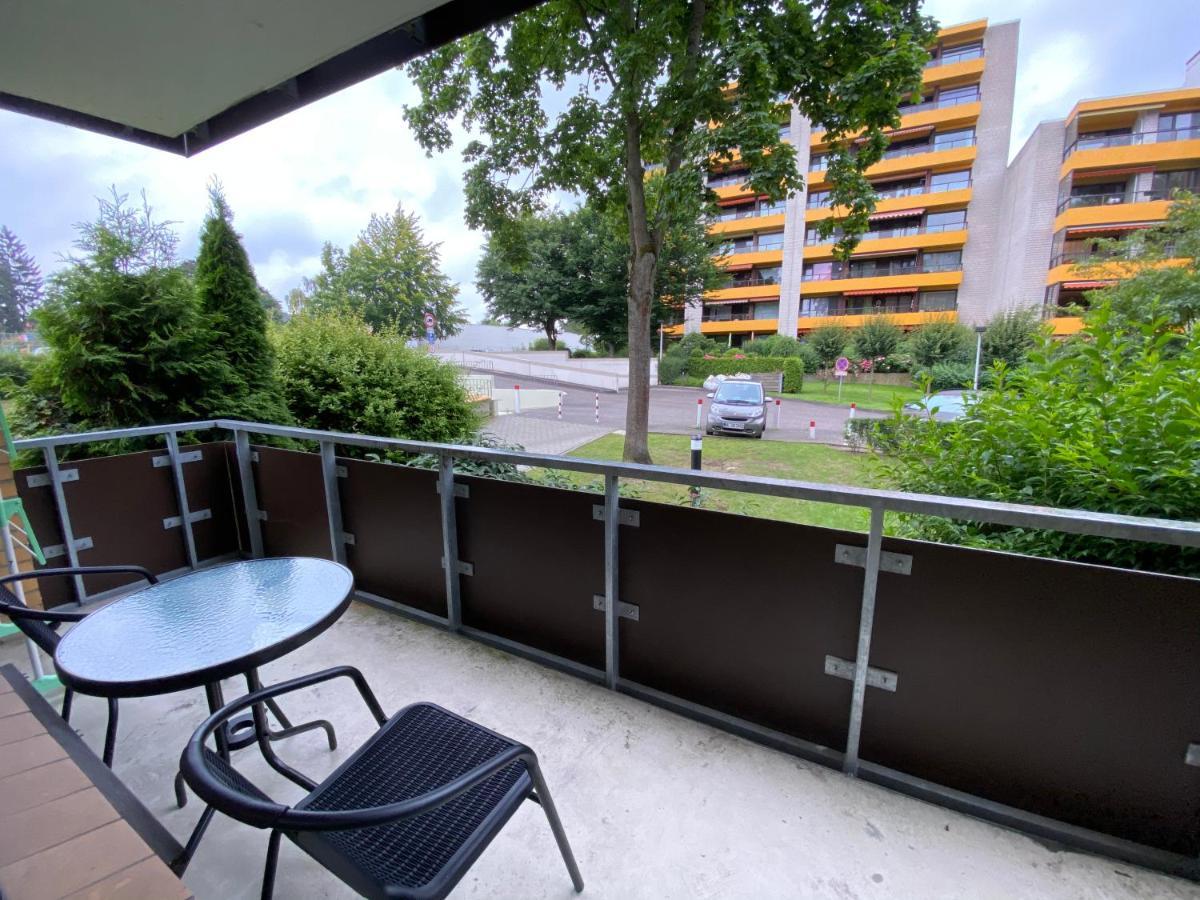 Apartment In Uninaehe Lübeck Buitenkant foto